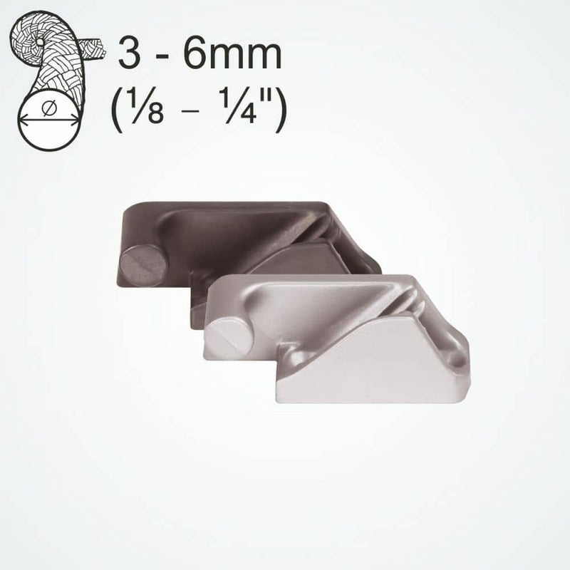 Load image into Gallery viewer, ClamCleat® Alu Ouvert Babord court ø3 à 6mm, guide-câble latéral pour accrocher et retirer facilement les lignes, idéal pour voile légère et nautisme.