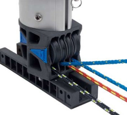 Chargez l'image dans la visionneuse de la galerie, Pied de mât 4 réa SELDEN, en composite léger, s'adapte aux mâts Selden pour voiliers, avec encoche et embase arrondie pour une fixation précise.