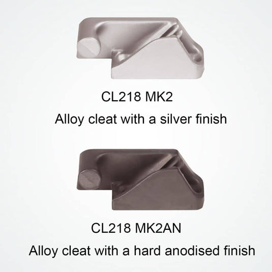 ClamCleat® Alu Ouvert Babord court ø3 à 6mm avec guide-câble pour fixer et retirer facilement les lignes, idéal pour la voile légère.