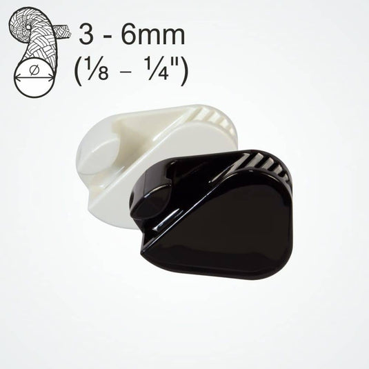 ClamCleat® Boucle d'Accroche, taquet en nylon pour tendre facilement les cordages, idéal pour dériveurs et catamarans de sport.