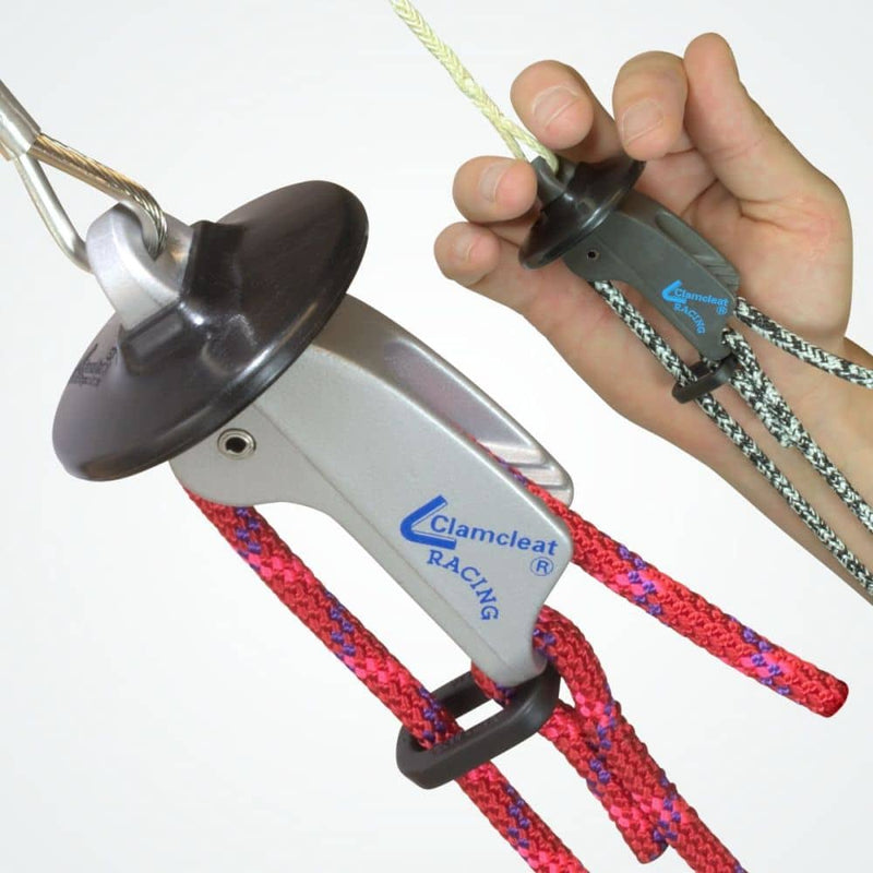 Load image into Gallery viewer, Poignée pour Clam-Cleat de trapèze CL253, légère et ergonomique, conçue pour une utilisation confortable avec les taquets Clamcleat® CL253 argenté et anodisé.
