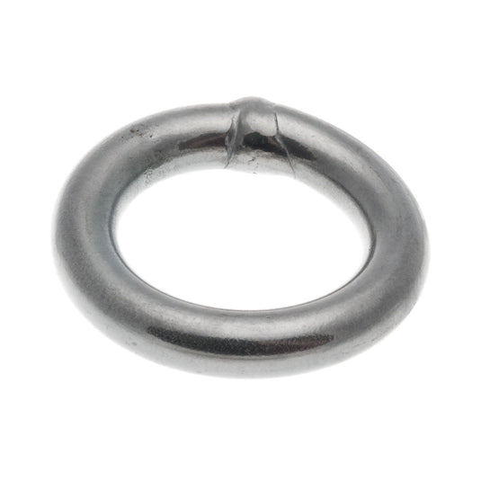 Anneau Rond Inox ø5mm, diamètre 17mm, charge 2000kg, idéal pour l'accastillage de voiliers légers, dériveurs et catamarans de sport.
