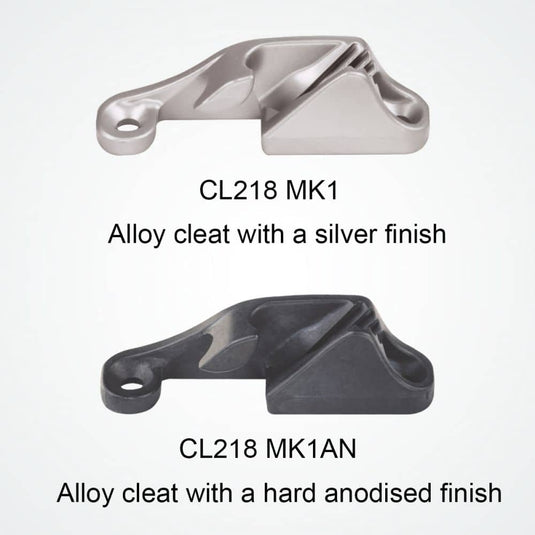 ClamCleat® Alu Ouvert Babord ø3 à 6mm, guide-câble pratique pour bloquer et libérer facilement les cordages, idéal pour équipements de voile légère.