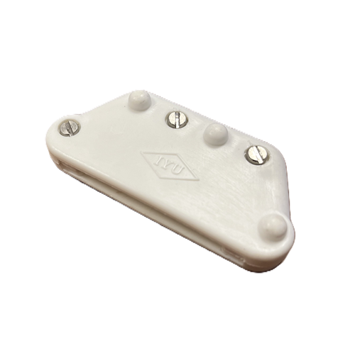 Embout de latte blanc en nylon résistant avec 6 vis inox. Modèle en 40mm