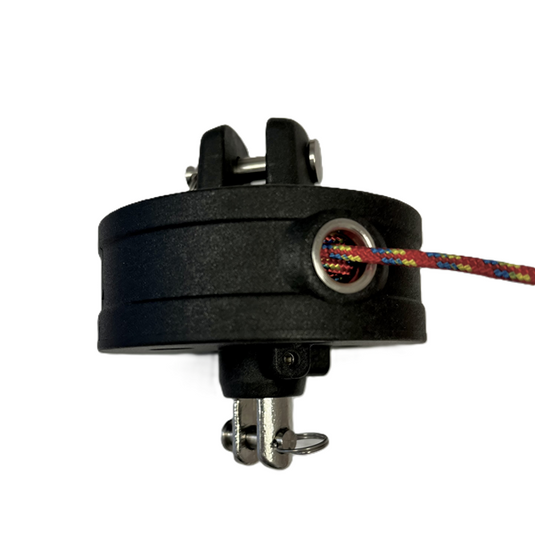 Enrouleur de foc Furlex 20S ø70mm avec poulie marine compacte, équipé de roulements à billes en acier inoxydable et composite léger, idéal pour dériveurs.