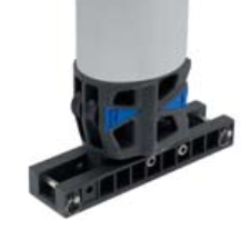 Emplanture de Mat aluminium SELDEN, montage tube-plat, avec collier plastique et plaque de fixation perforée, idéale pour dériveur et catamaran.