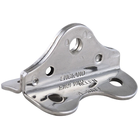 Ferrure de Mât pour Etai incurvée, diamètre 5mm, avec entraxe largeur 16mm et longueur 27mm, conçue pour voile légère, dériveur et catamaran.