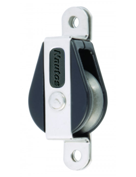 Poulie Plat Pont à billes ø28mm, robuste et performante, idéale pour renvois simples sur ponts de voiliers dériveurs, supporte jusqu'à 120kg de charge utile.
