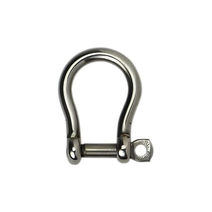 Manille Lyre Forgée en gros plan, un élément de quincaillerie en métal robuste, spécialisé pour la voile légère, fabriquée en Europe pour une résistance exceptionnelle.